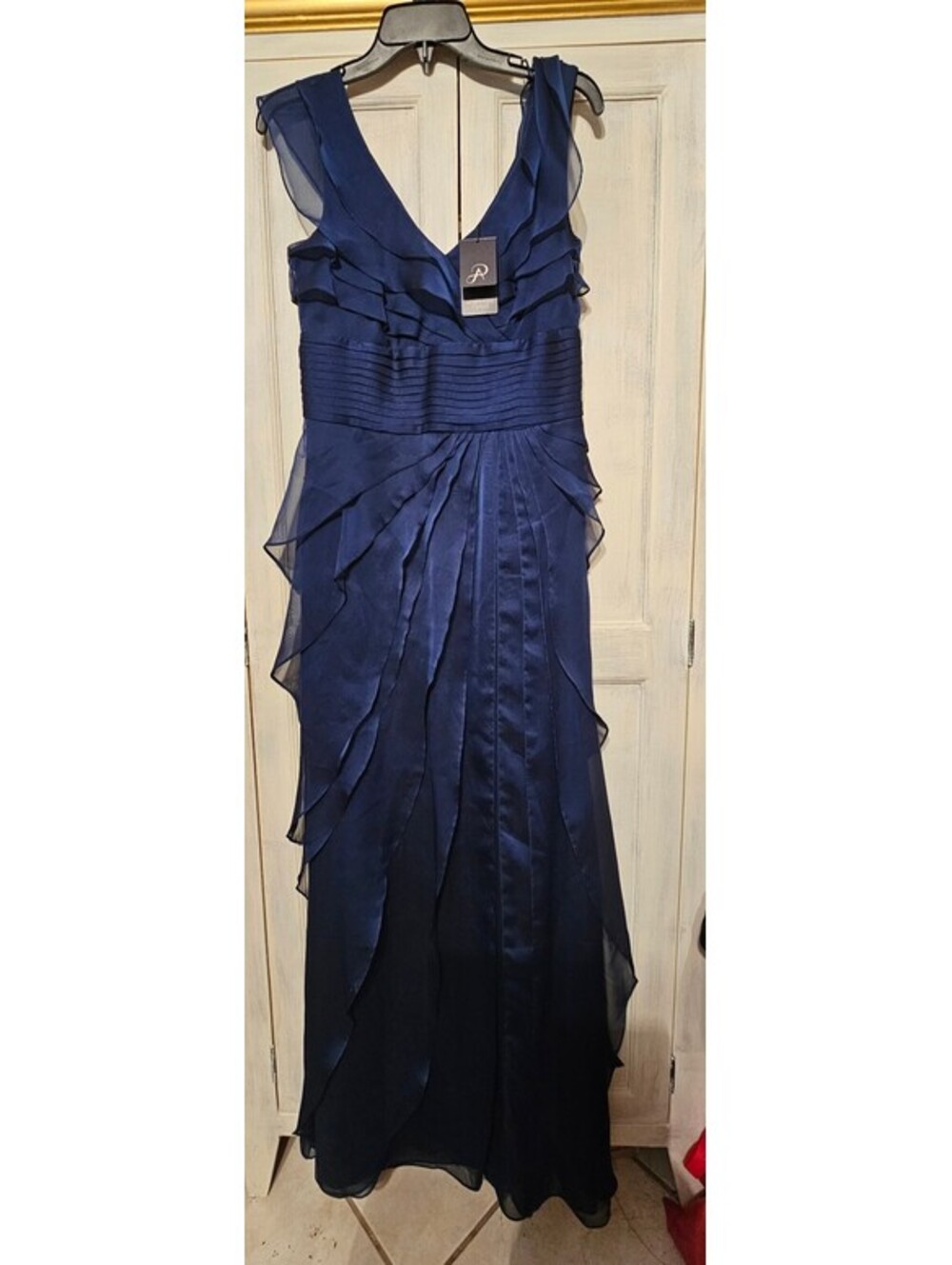 Adrianna Papell Navy Chiffon Tiered Evening Gown. Size 4 NWT